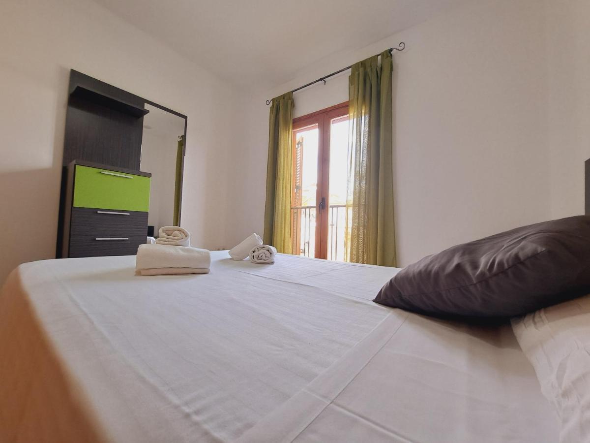 Apartamentos Turisticos La Carrajolilla Chiclana de la Frontera Exterior foto